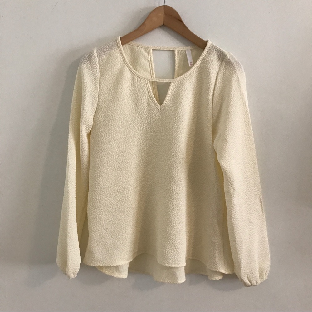 Xhilaration white blouse top size PS
